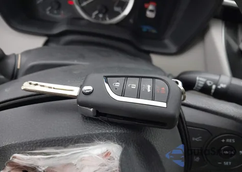 2020 Toyota Corolla Le из США, поврежденный, VIN JTDEPRAE3LJ049501